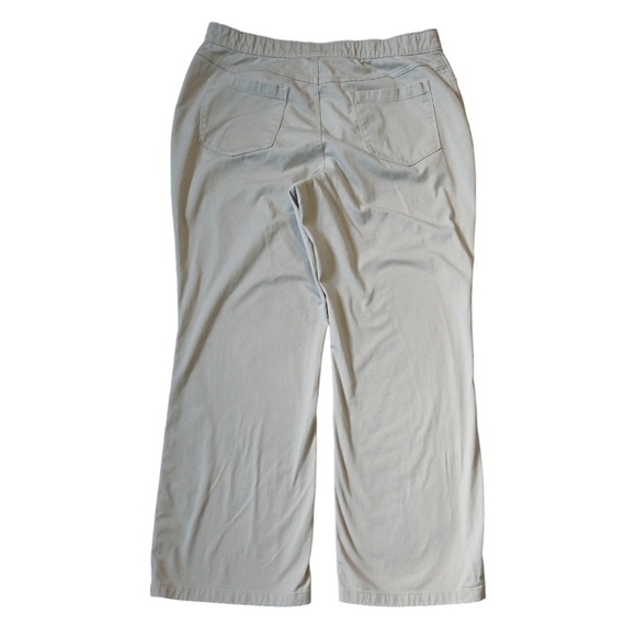 L.L. Bean Beige Classic Fit Straight Leg Pull On Pants High Rise Neutral - Picture 3 of 8